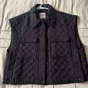Zara Black Quilted Cropped Vest